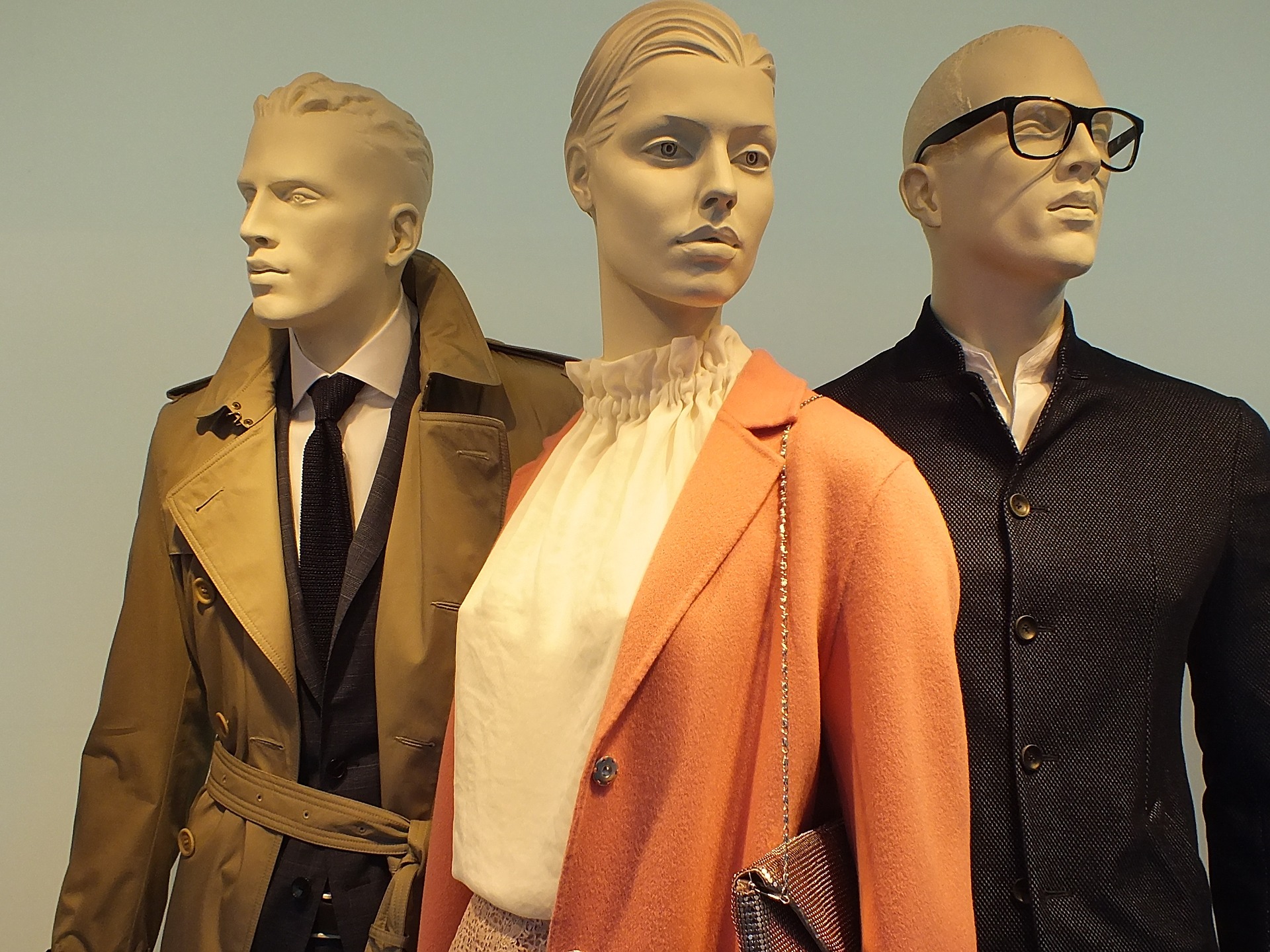 Do Mannequins Menstruate? Science says…